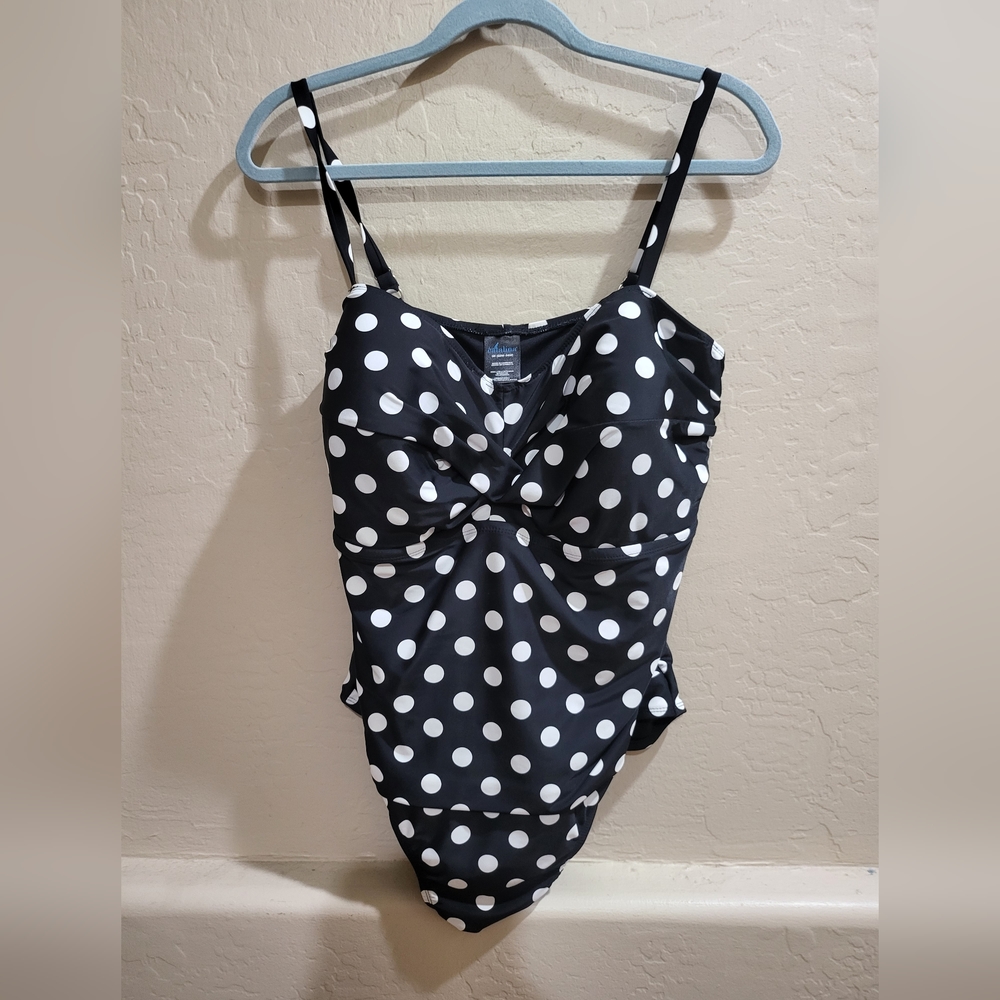 3X polka dot bathing suit